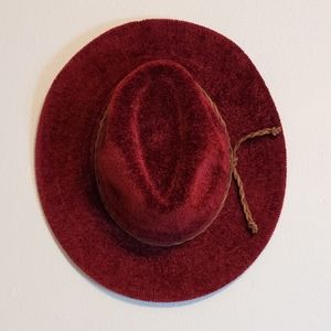 Burgundy stylish women's hat